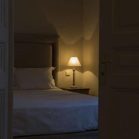 Home & Art Suites Atina Dış mekan fotoğraf
